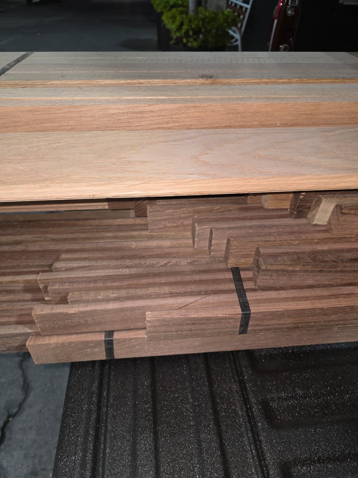 Zoclo de madera sólida